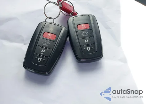 2022 Toyota Rav4 Xle Premium из США, поврежденный, VIN 2T3A1RFV4NW281702